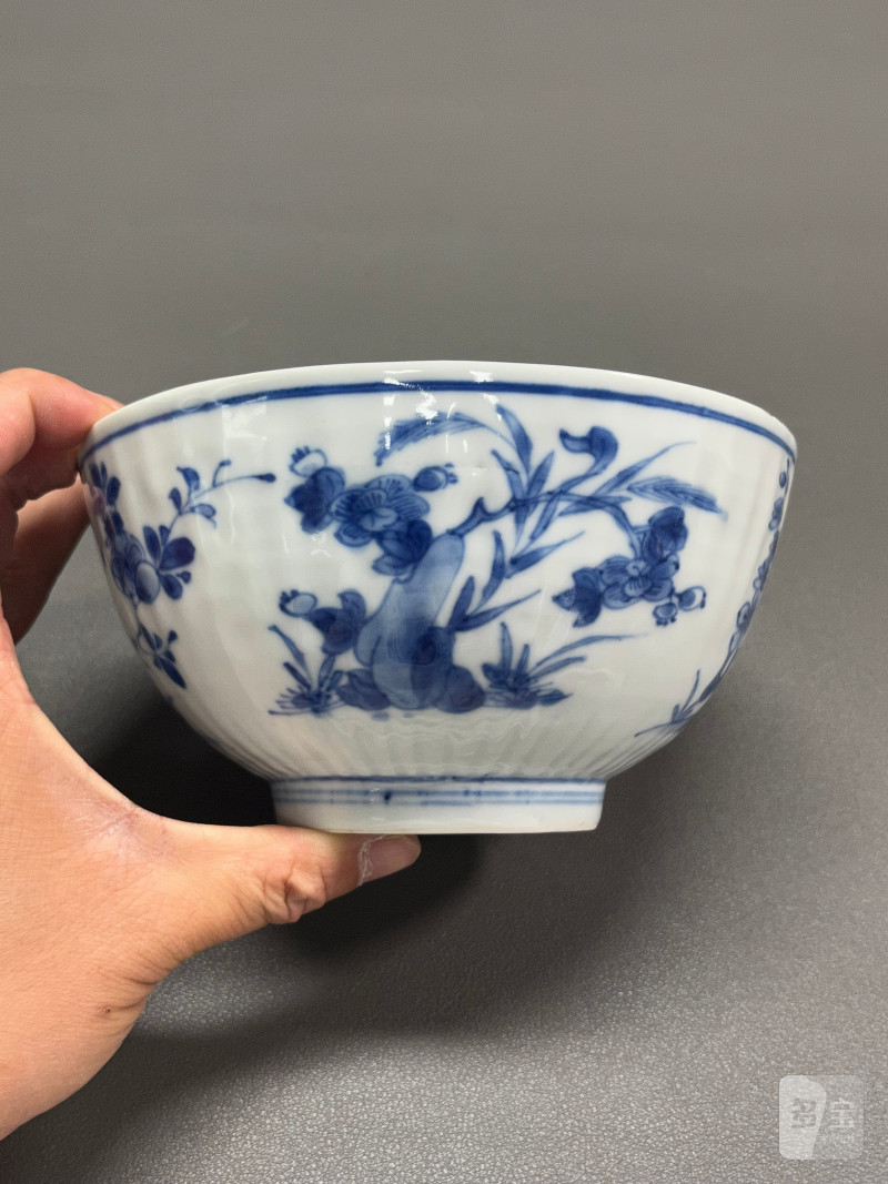 清康熙  青花折枝花卉纹菊瓣碗 - 图3